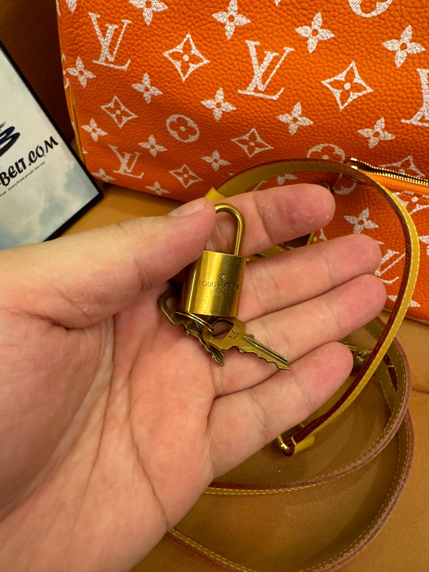 Louis Vuitton monogram orange canvasspeedy bandoulière 30