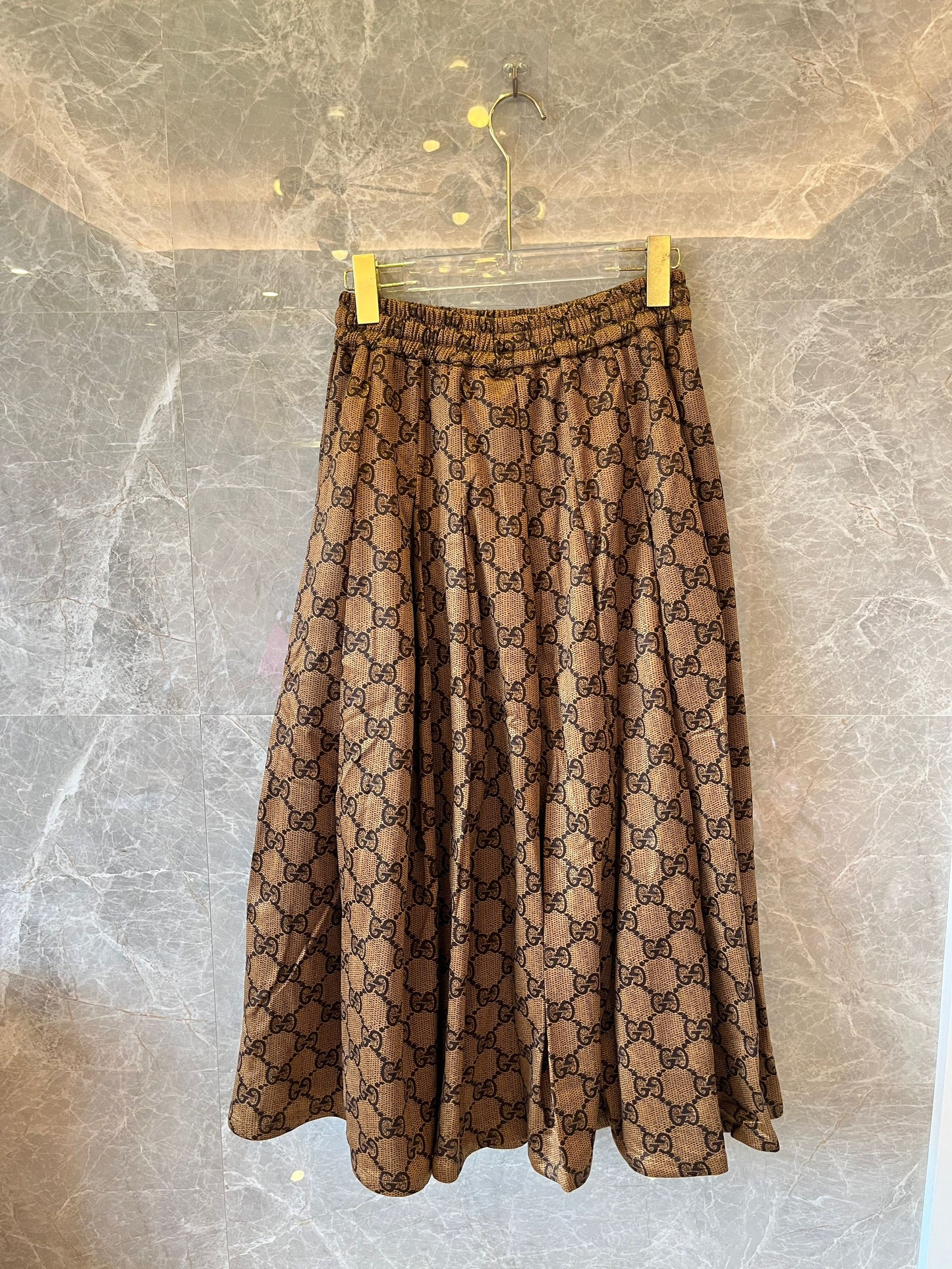 Gucci Interlocking GG Sumpreme print pleated midi skirt