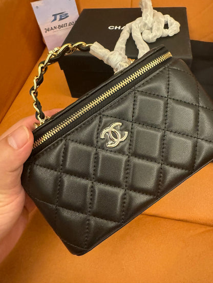 Chanel pick me up logo handle vantity case with chain quilted lambskin small cosmetic bag classic black