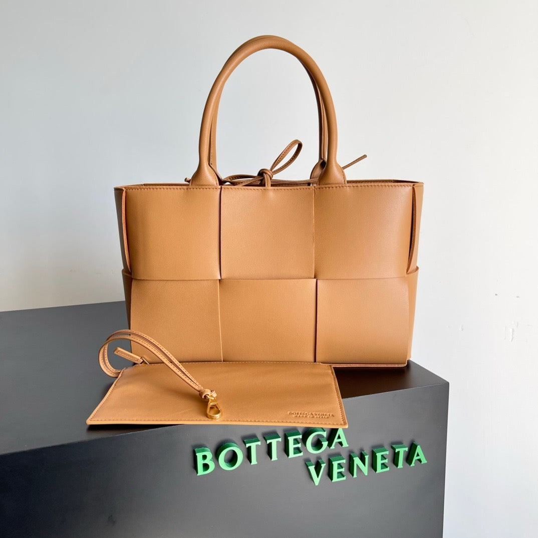 Bottega Veneta Slip bag