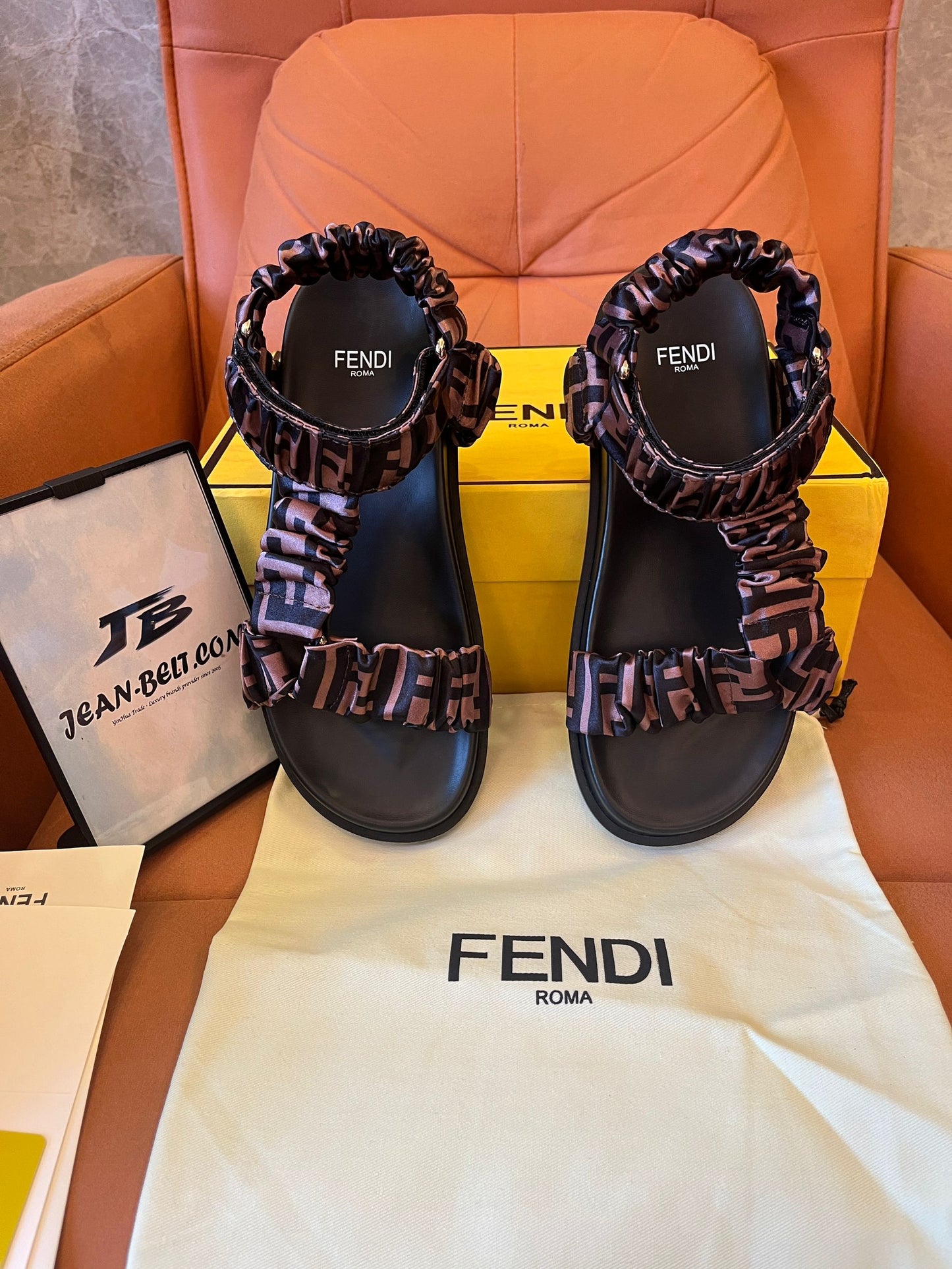 Fendi feel satin sandal pink for women's