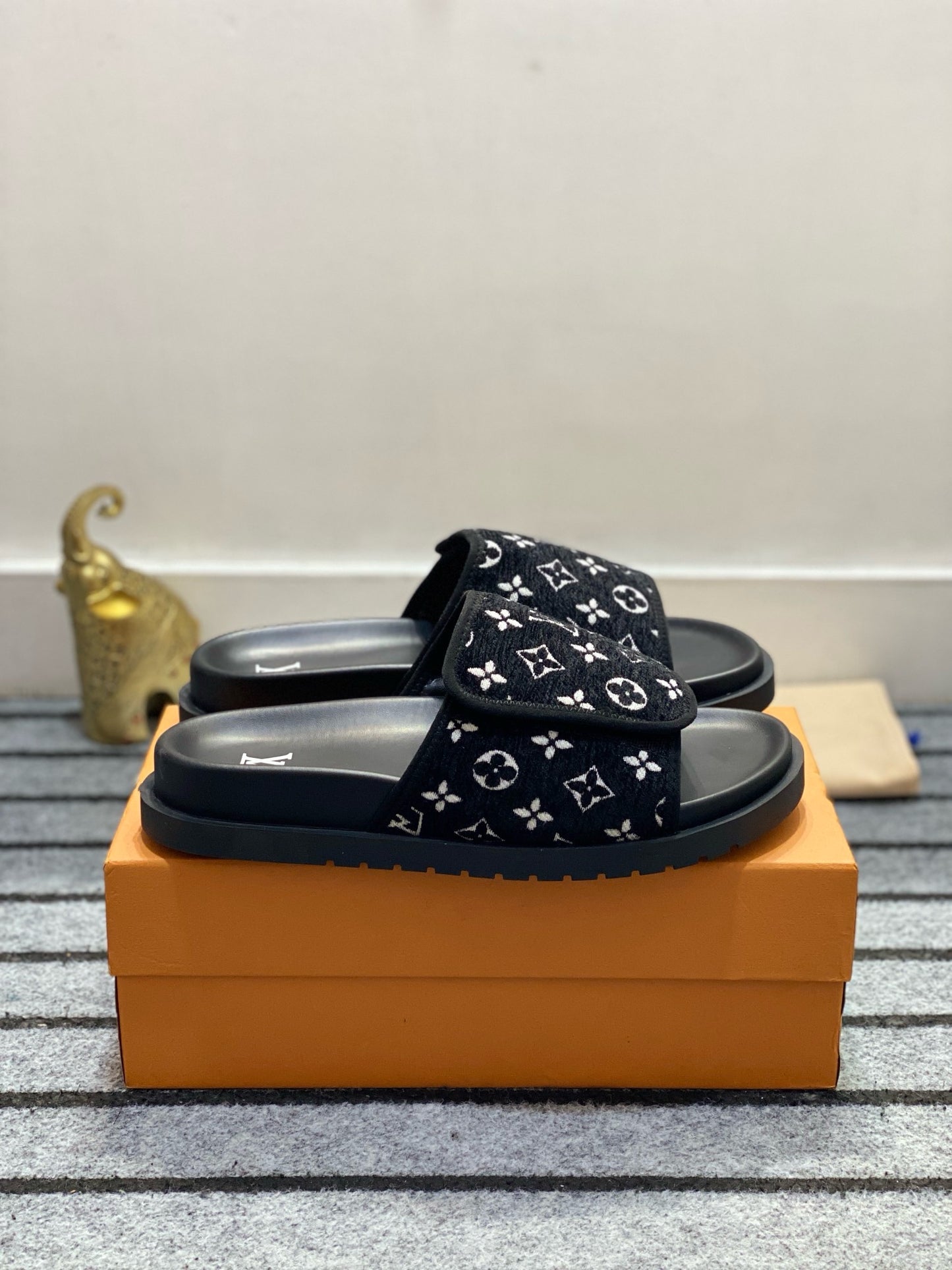 Louis Vuitton slipper