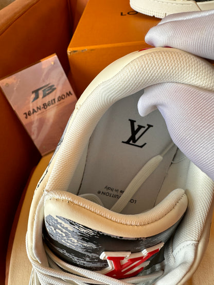 Louis Vuitton trainer shoes for unisex