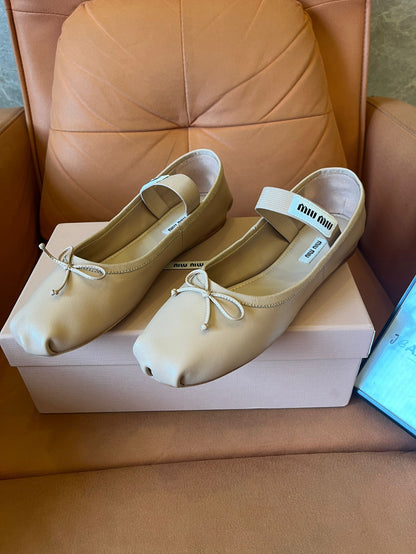 Miu Miu leather ballerina flats