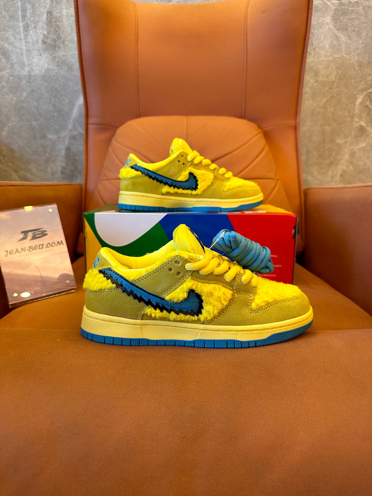 Nike dunk SB low cut grateful dead dancing bear opti yellow sneakers