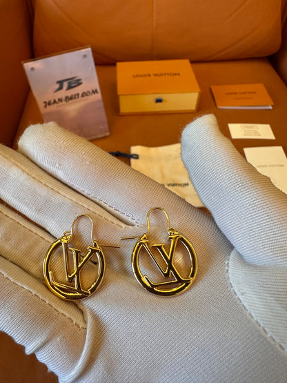 Louis Vuitton earring 2cm gold