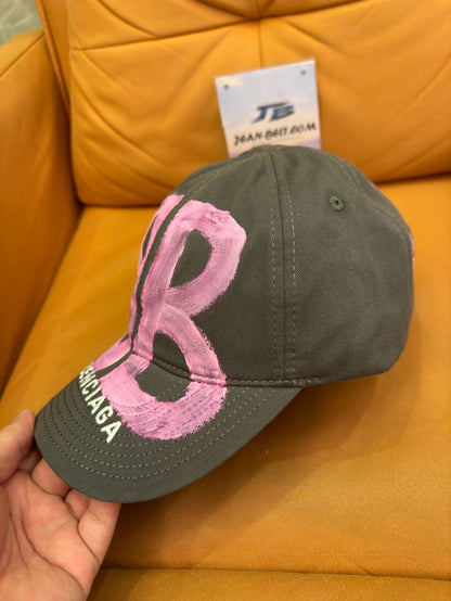 Balenciaga cap grey pink