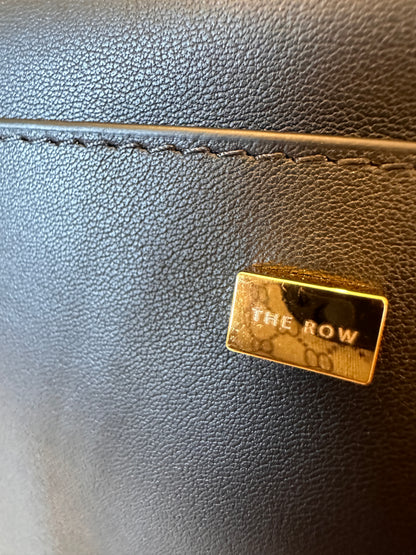 The row tote margaux 10 black gold