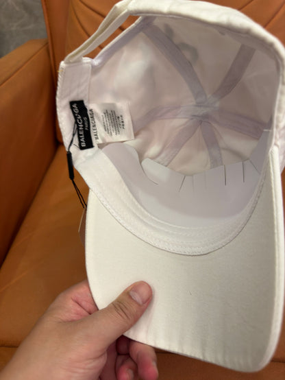 Balenciaga cap white