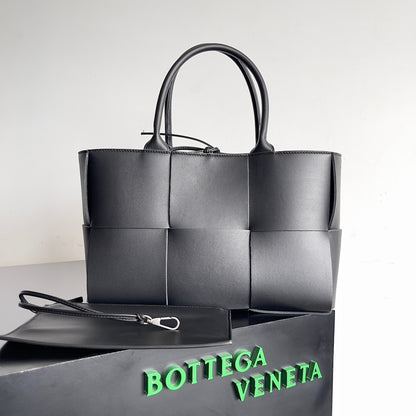 Bottega Veneta Slip bag