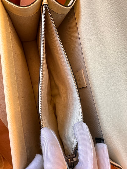 Gucci dionysus white leather chain wallet