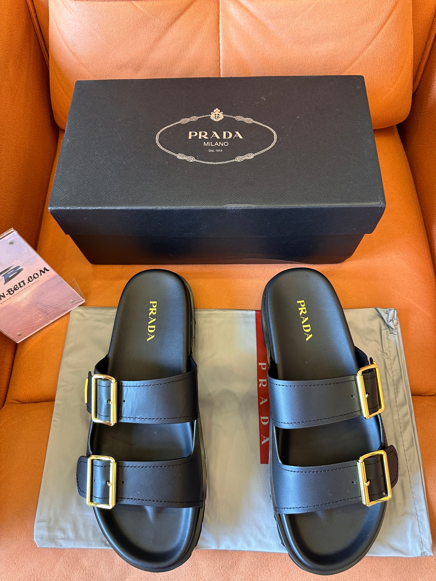 Prada slippers for unisex black