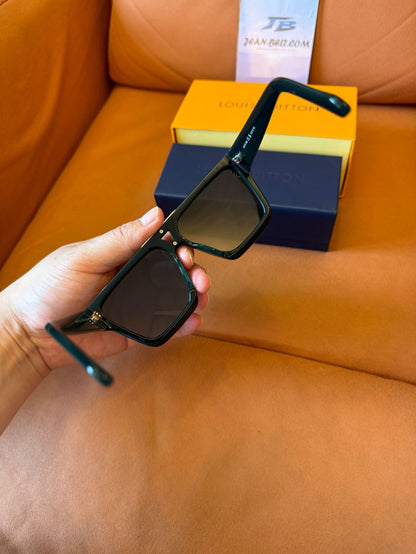 Louis Vuitton sunglass