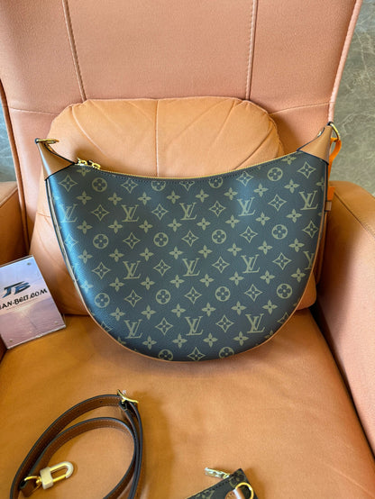 Louis vuitton loop hobo bag