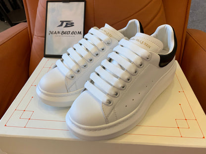 Alexander McQueen classic sneaker