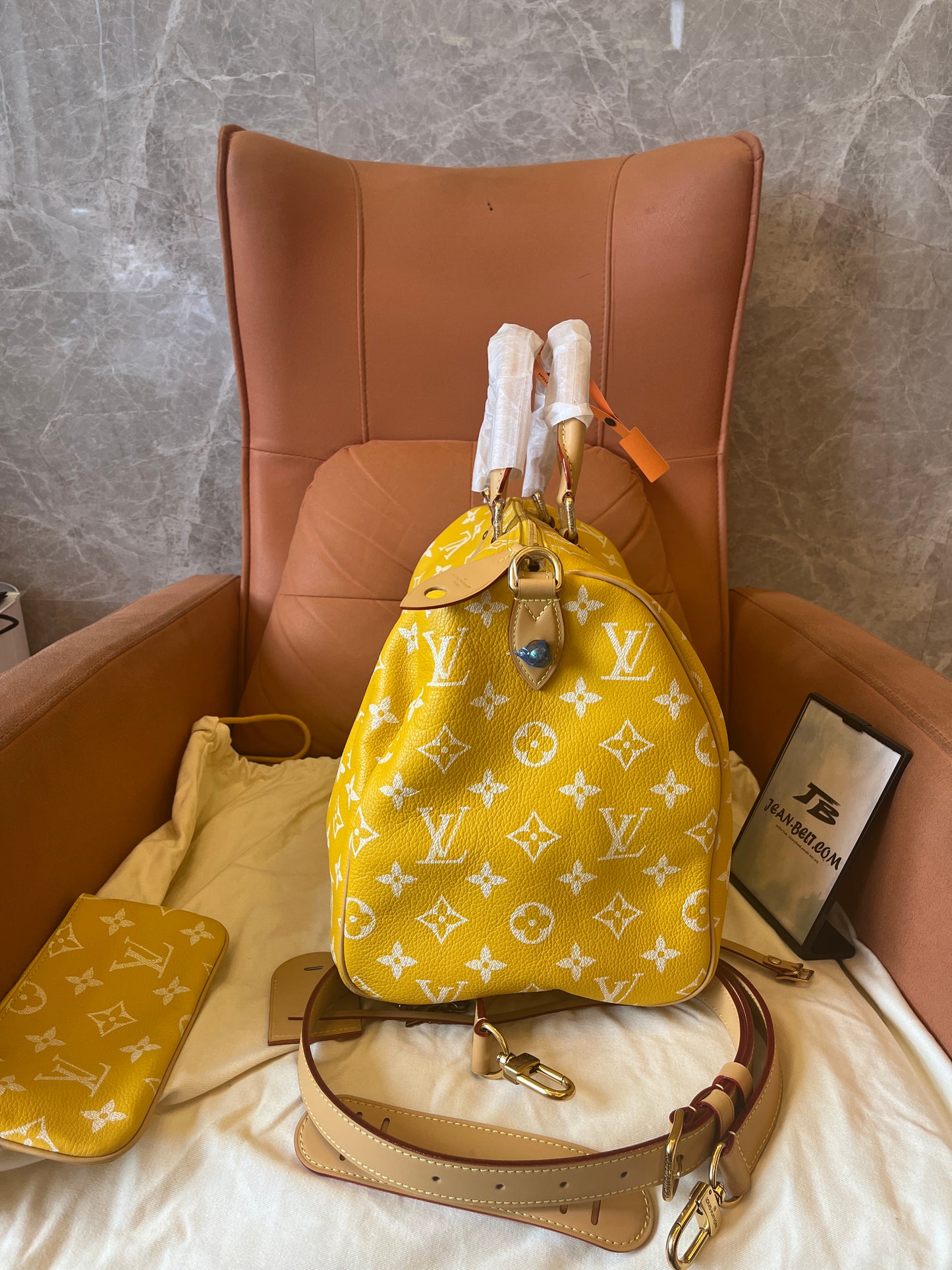 Louis Vuitton x Pharrell Williams speedy P9 bandoulière 40 yellow grained calfskin