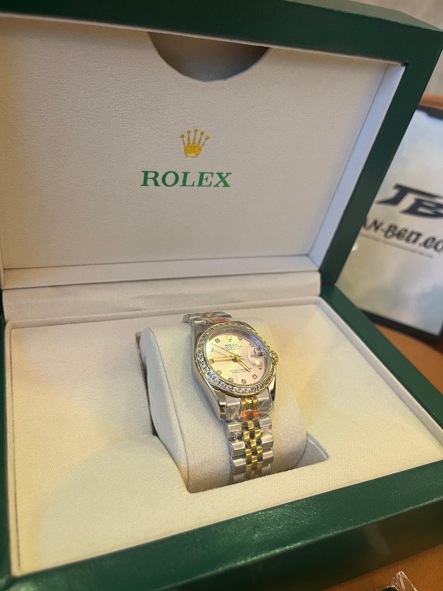 Rolex datejust 31 mm pink mother of pearl dial two tone diamond watch