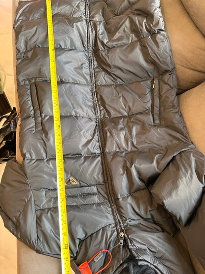 Prada imported high-end nylon flip down jacket