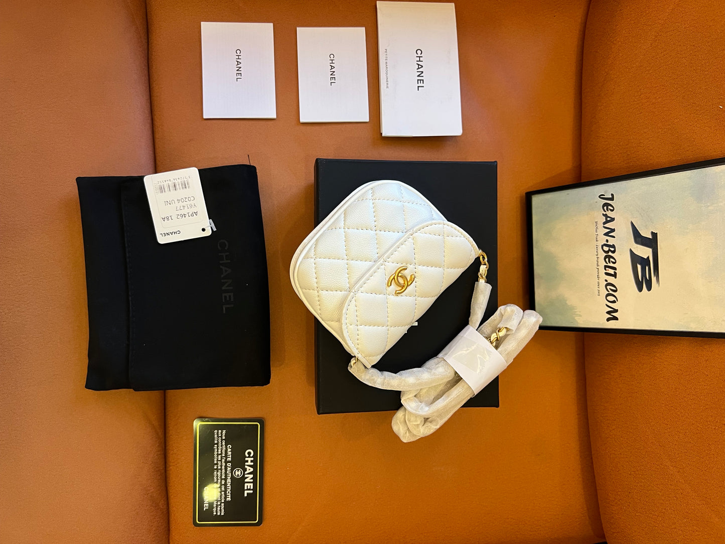 Chanel 22k mini bag white