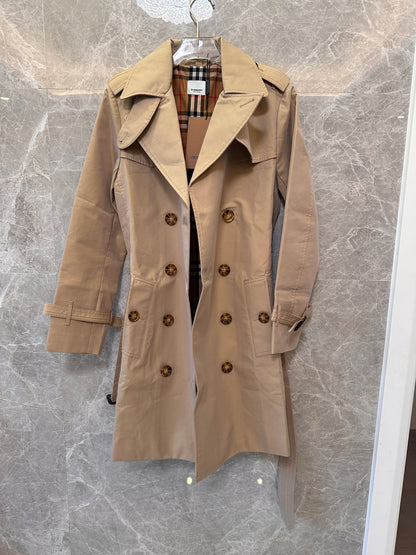 Burberry Kensington Heritage trench coat