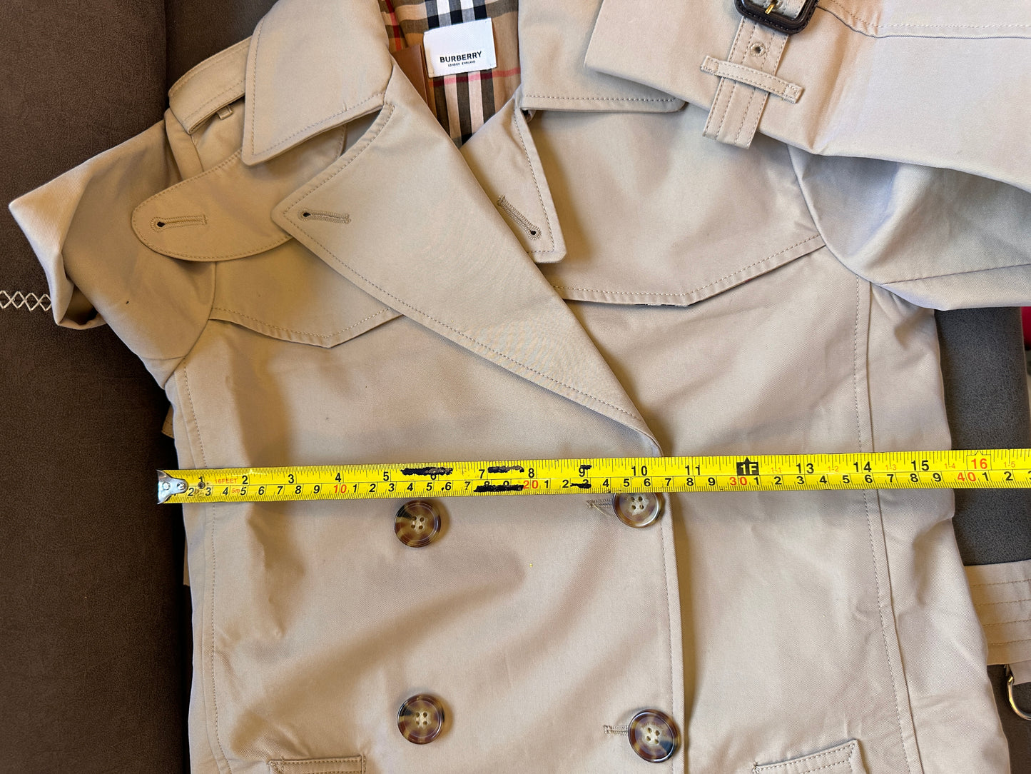 Burberry Kensington Heritage trench coat