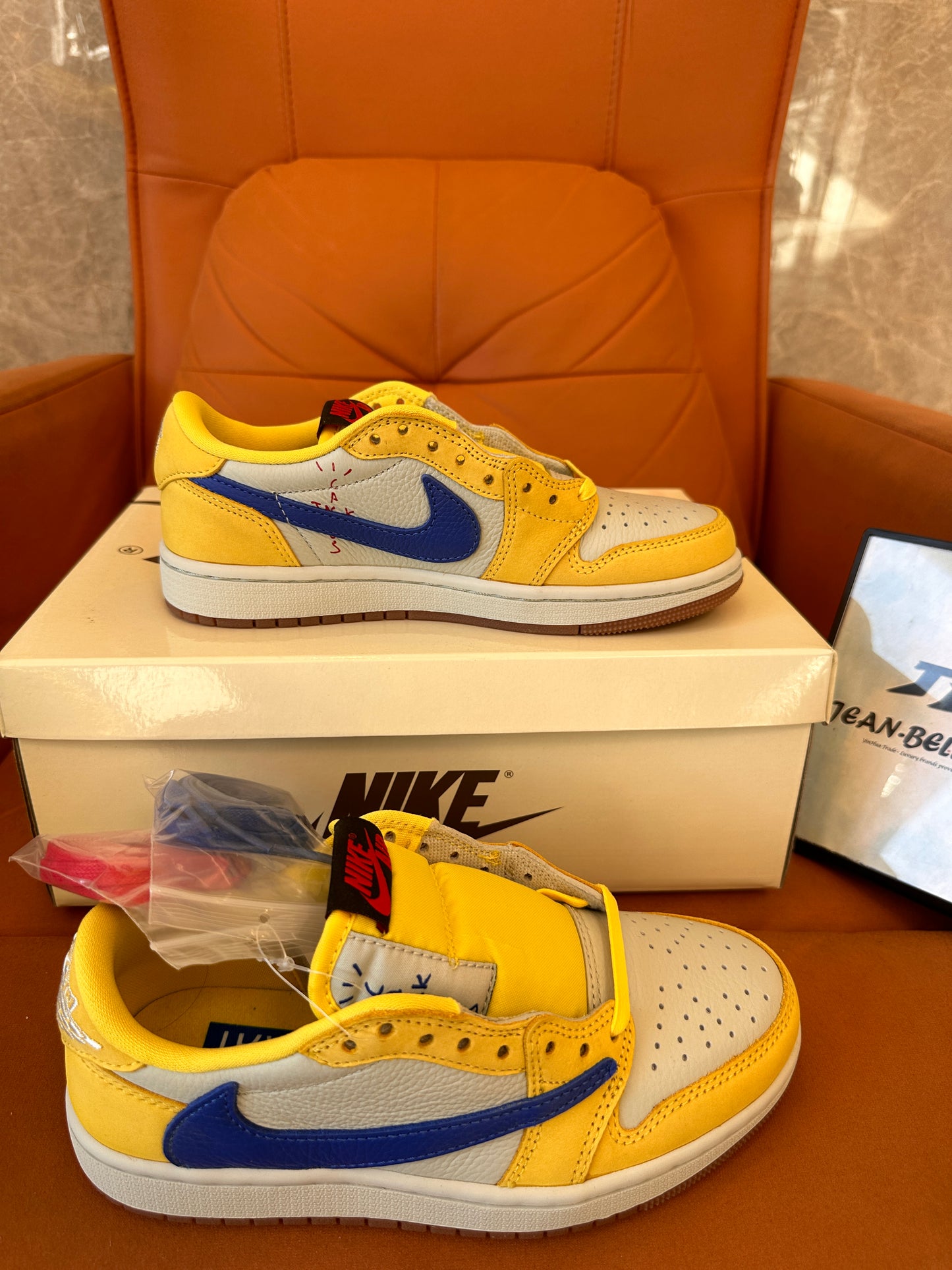 Nike Air Jordan 1 low SE yellow blue