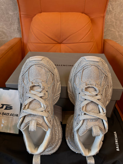 Balenciaga runner crystals edition