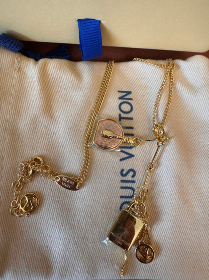 Louis Vuitton LV&Me Charm necklace - gold monogram series