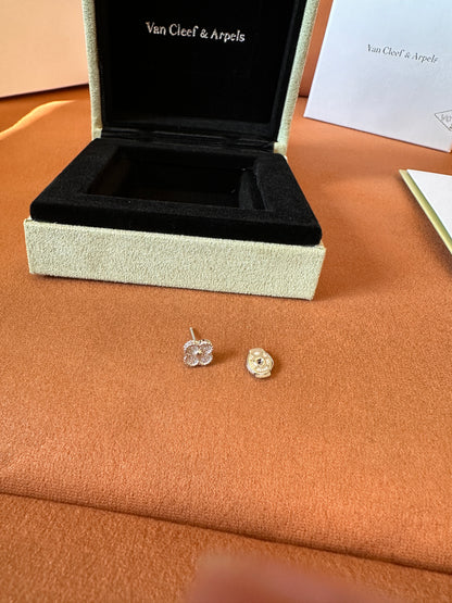 Van Cleef & Arpels Vintage Alhambra diamond earrings - white gold