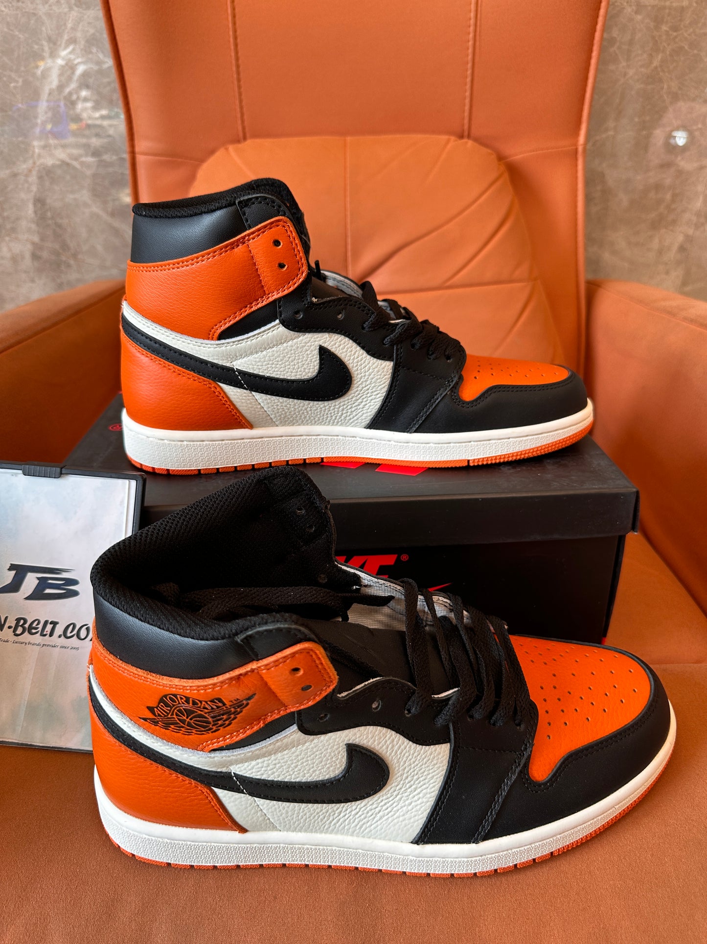 Air Jordan 1 Retro High OG "Shattered Backboard 3.0" sneakers