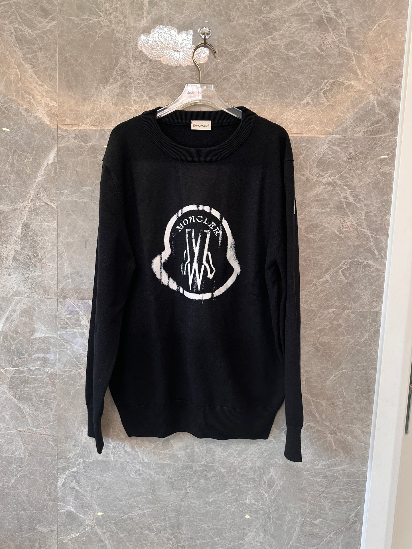 Moncler classic logo print black knitted sweater