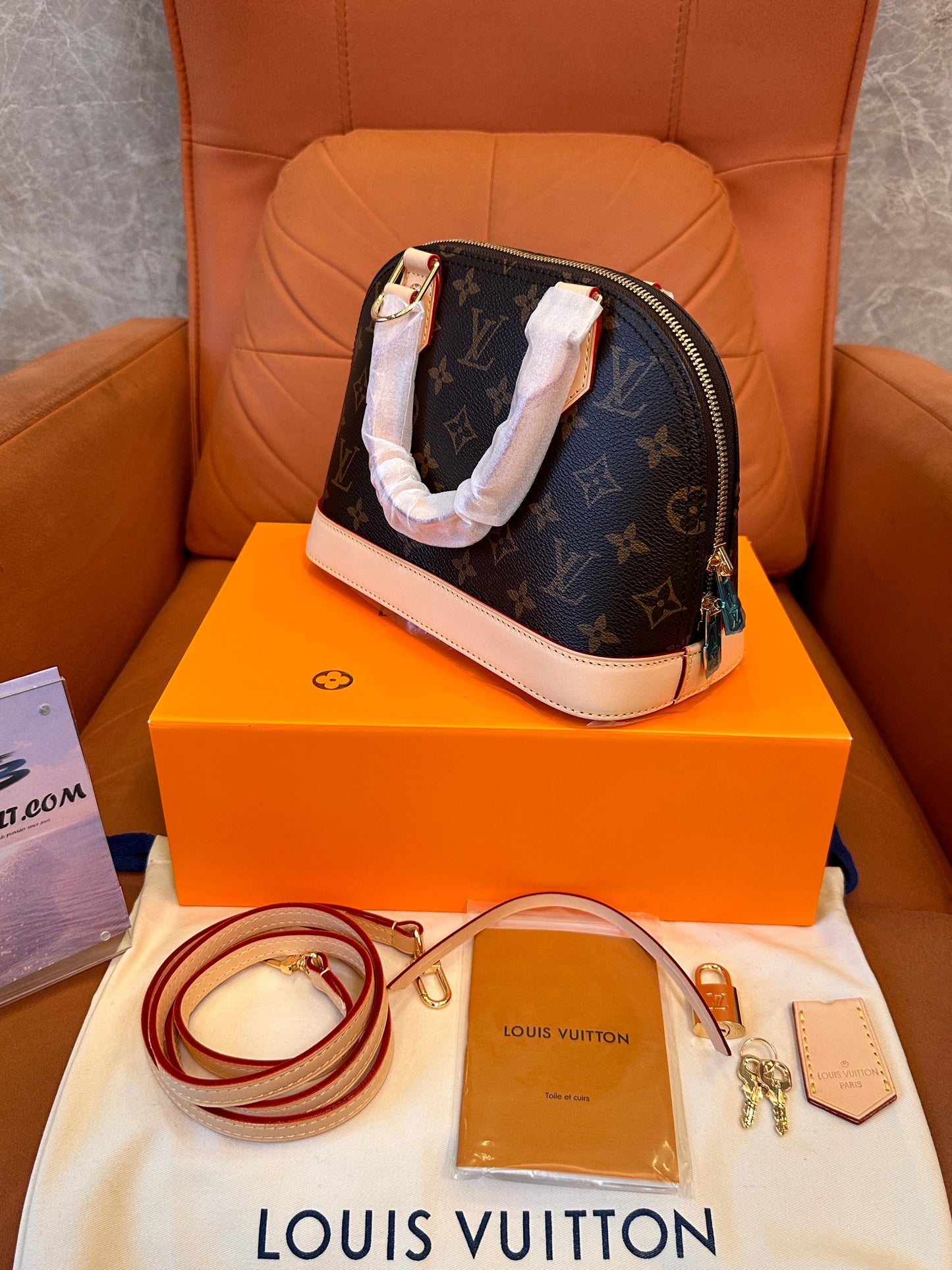 Louis Vuitton Monogram Speedy 25 handbag