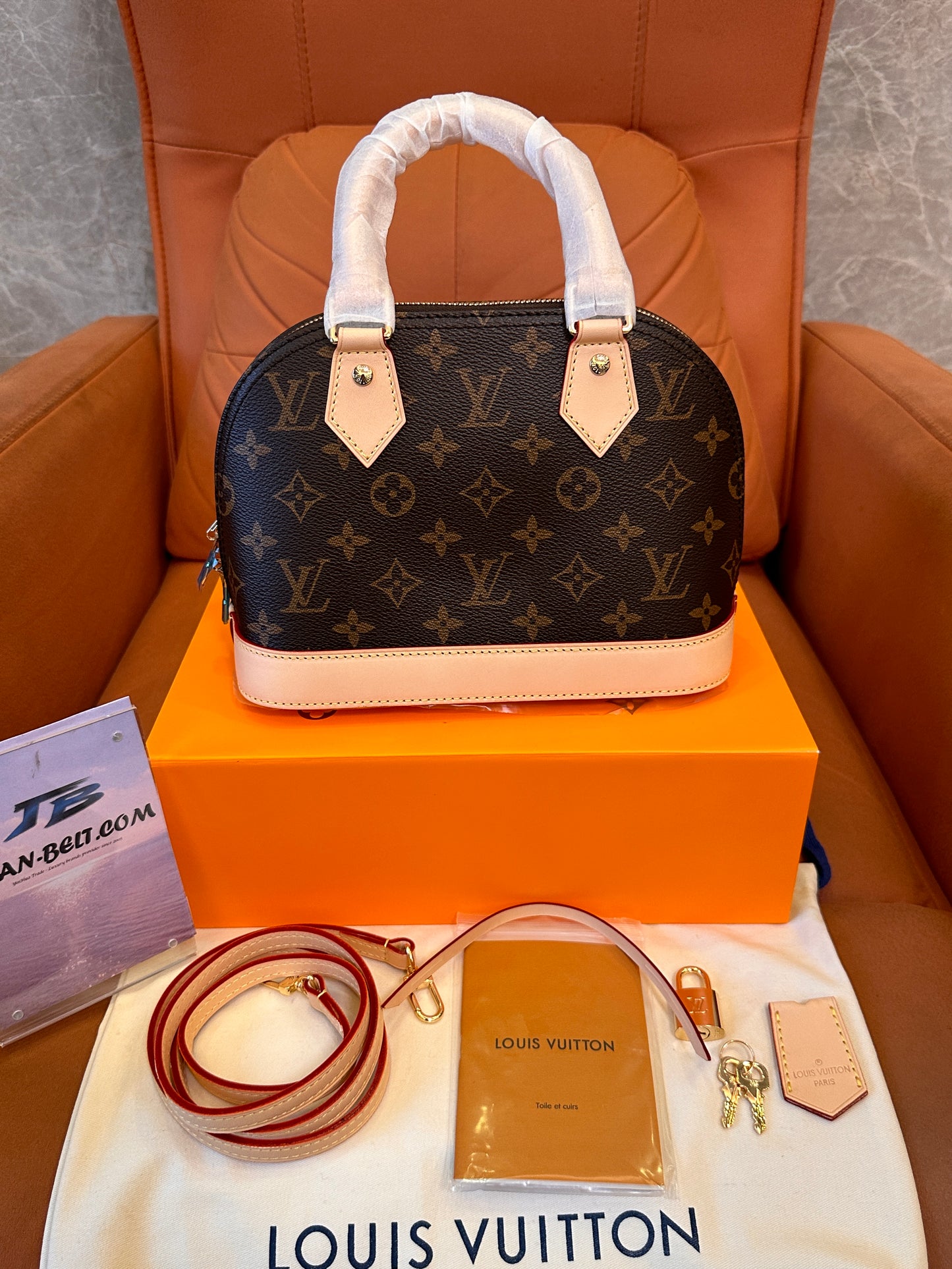 Louis Vuitton Monogram Speedy 25 handbag