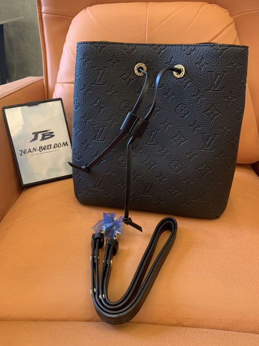 Louis Vuitton empreinte neonoe mm black