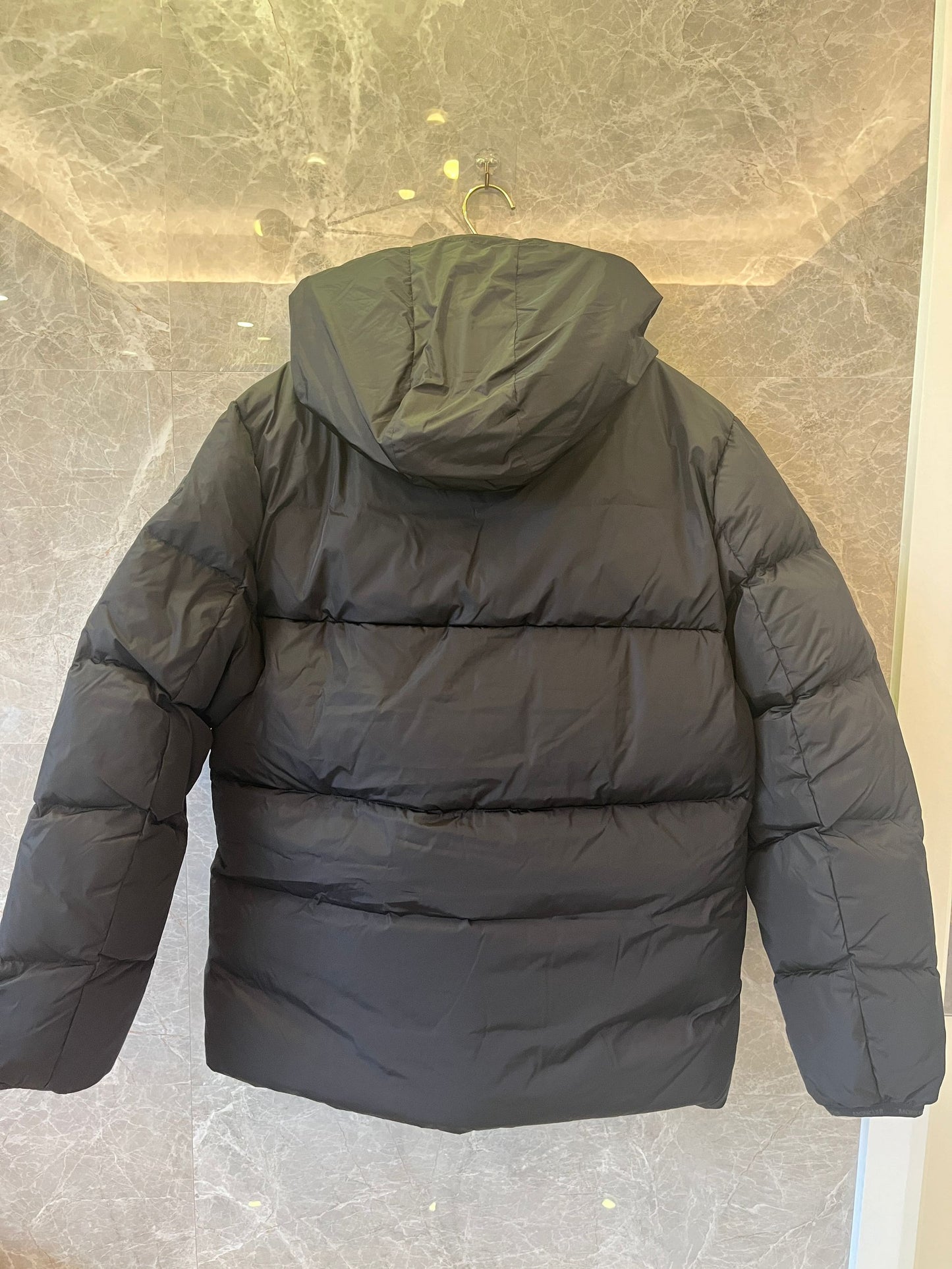 Moncler temon men's montcla logo-hood down jacket black