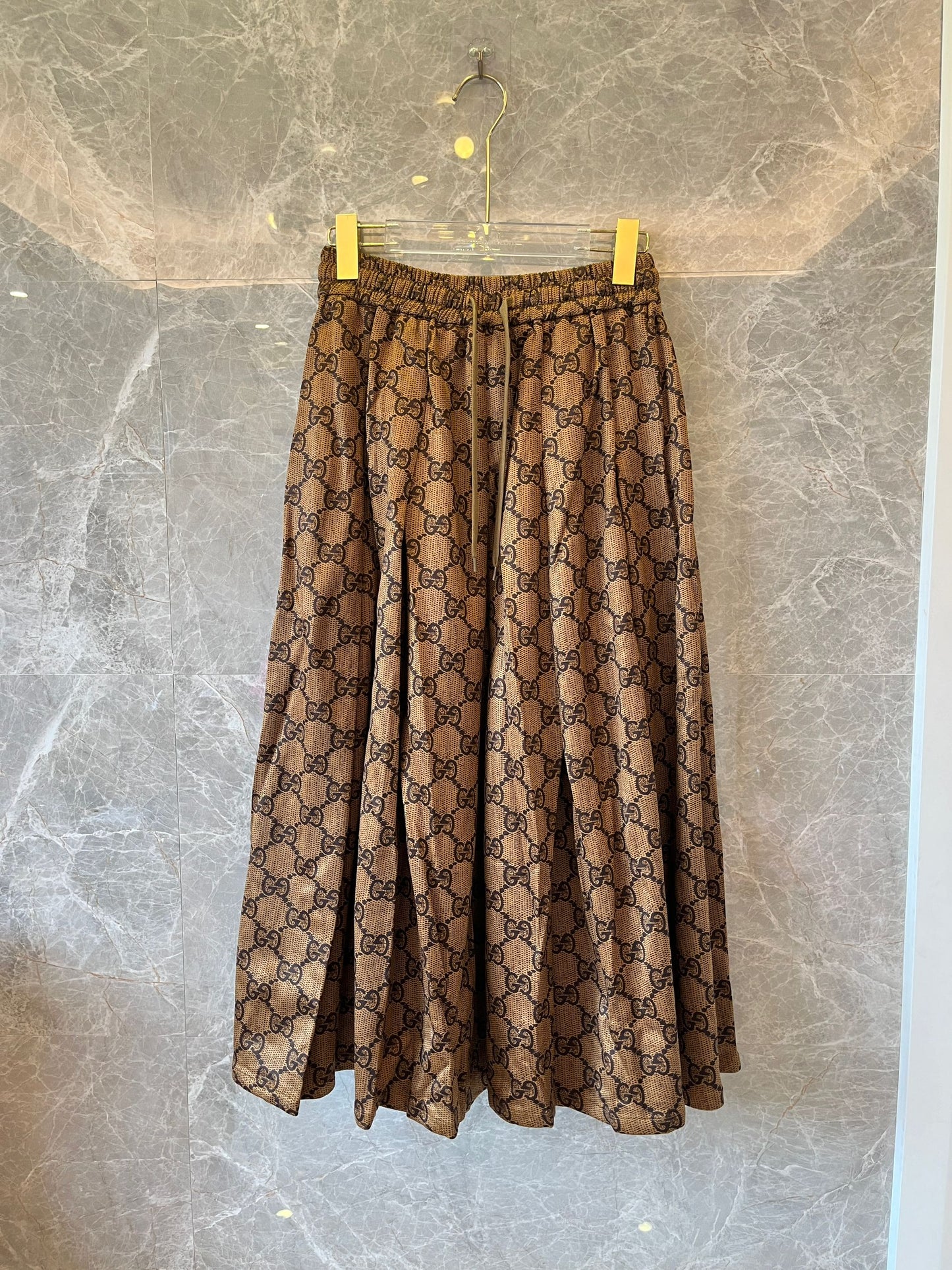 Gucci Interlocking GG Sumpreme print pleated midi skirt