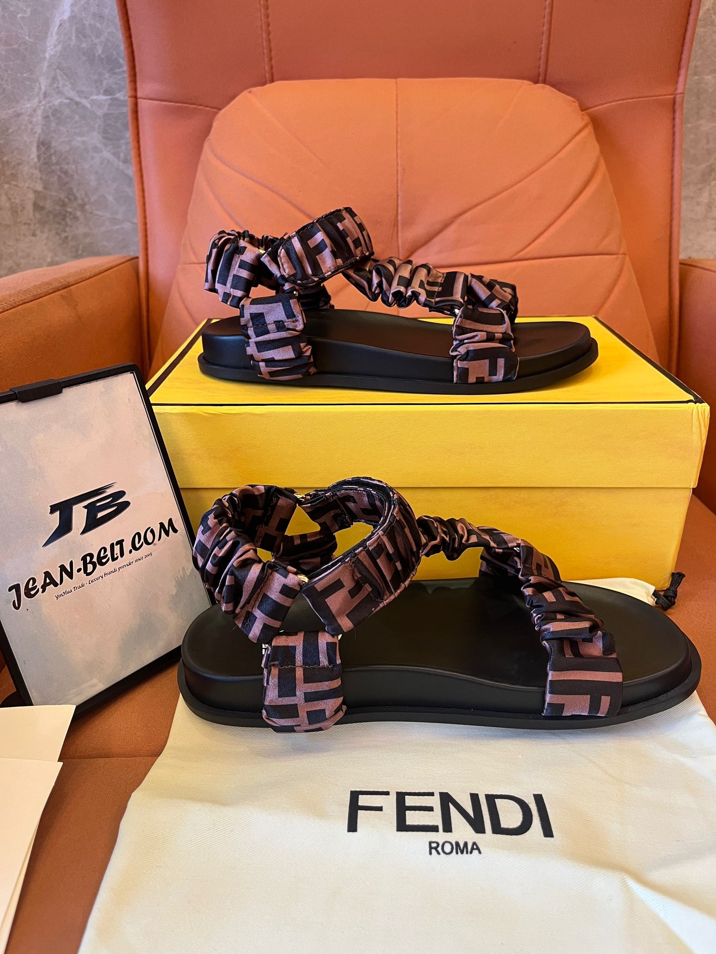 Fendi feel satin sandal pink for women's