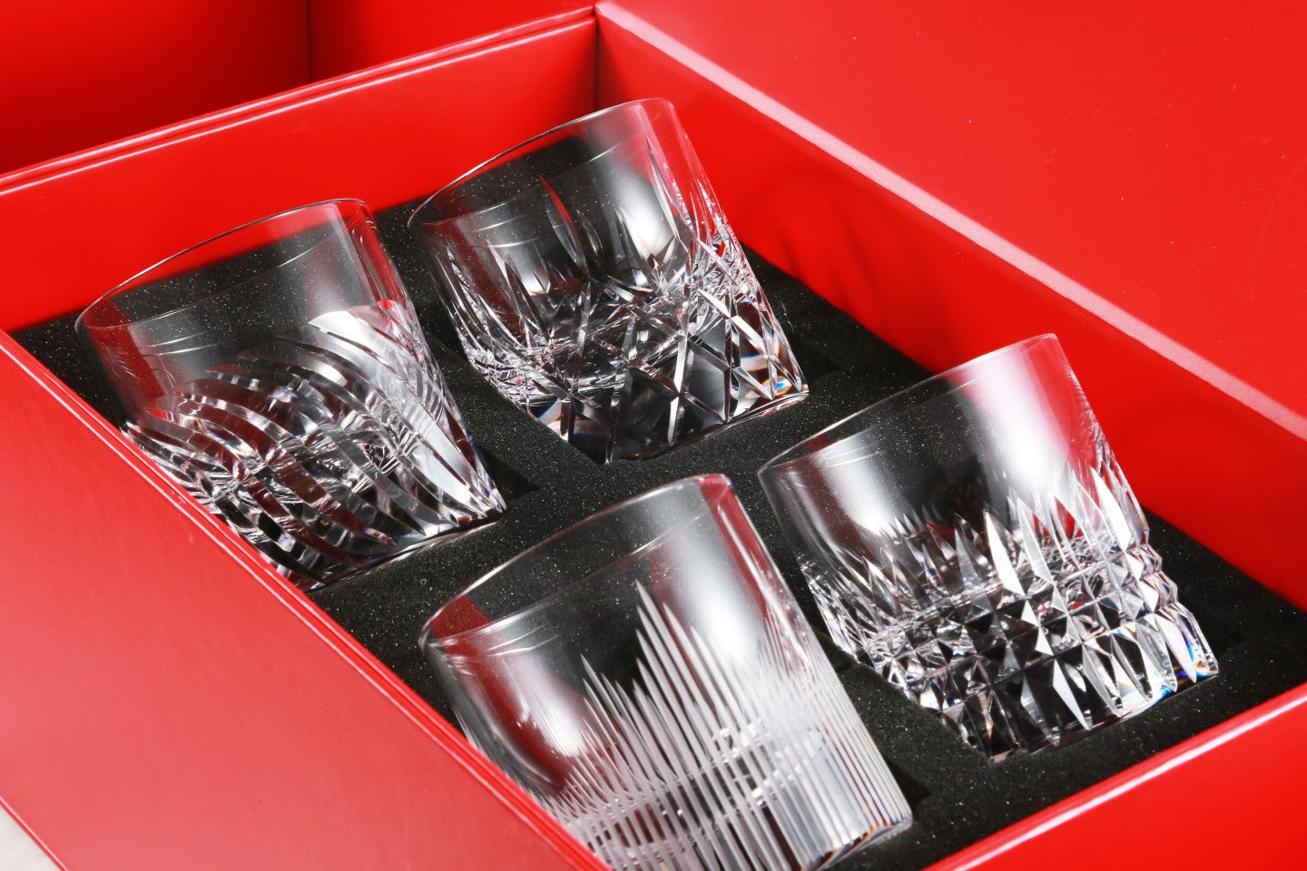 Handcrafted Crystal Whiskey Glass Set (4-Piece) - Baccarat-Inspired with Intricate Cut Patterns