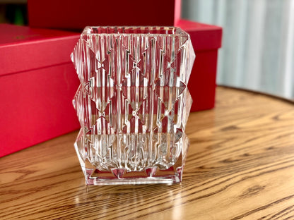 Baccarat Russo Collection - Handcrafted 24K Crystal Vase with Exquisite Cut Design