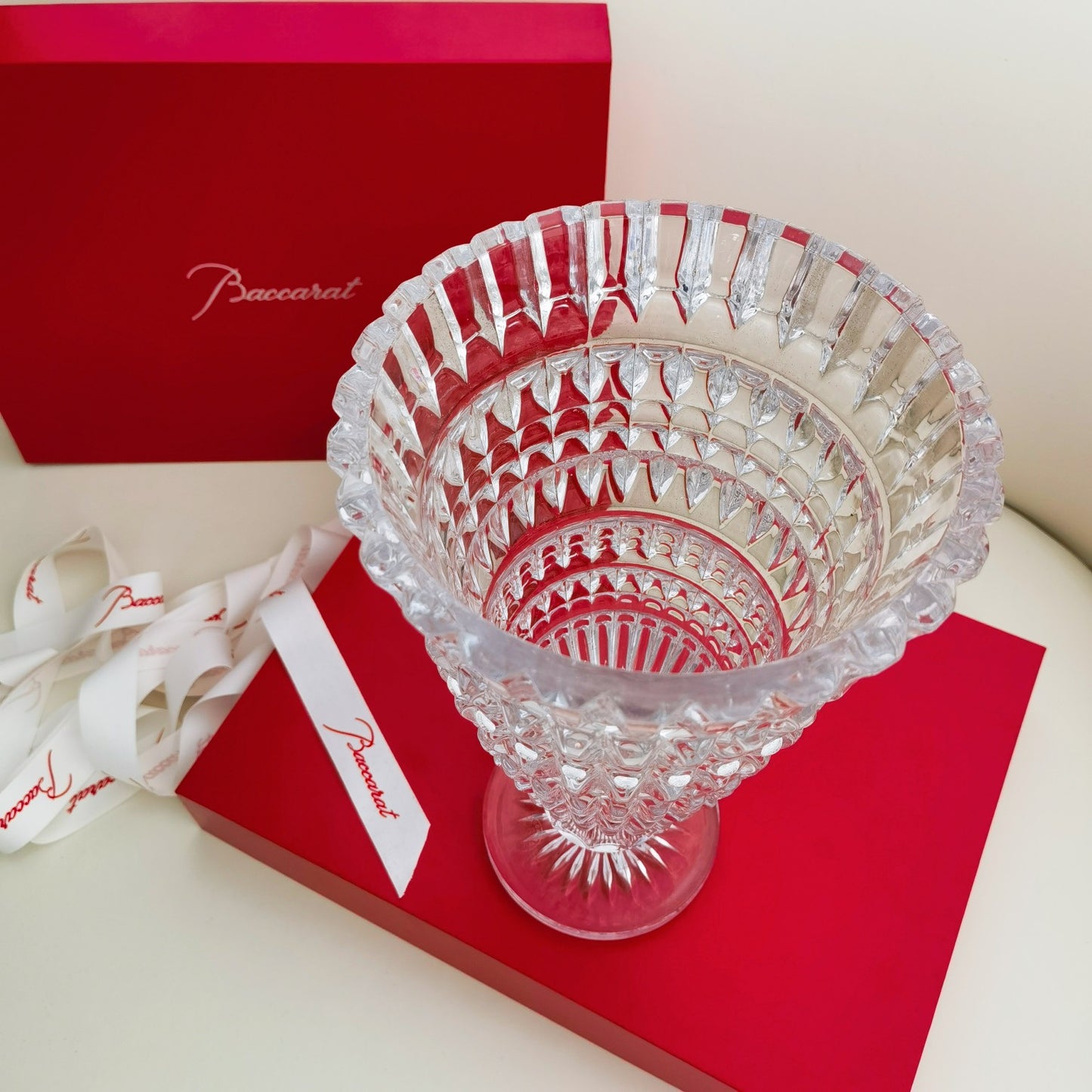 Baccarat Harcourt Collection - Handcrafted Crystal Vase with Intricate Cut Design