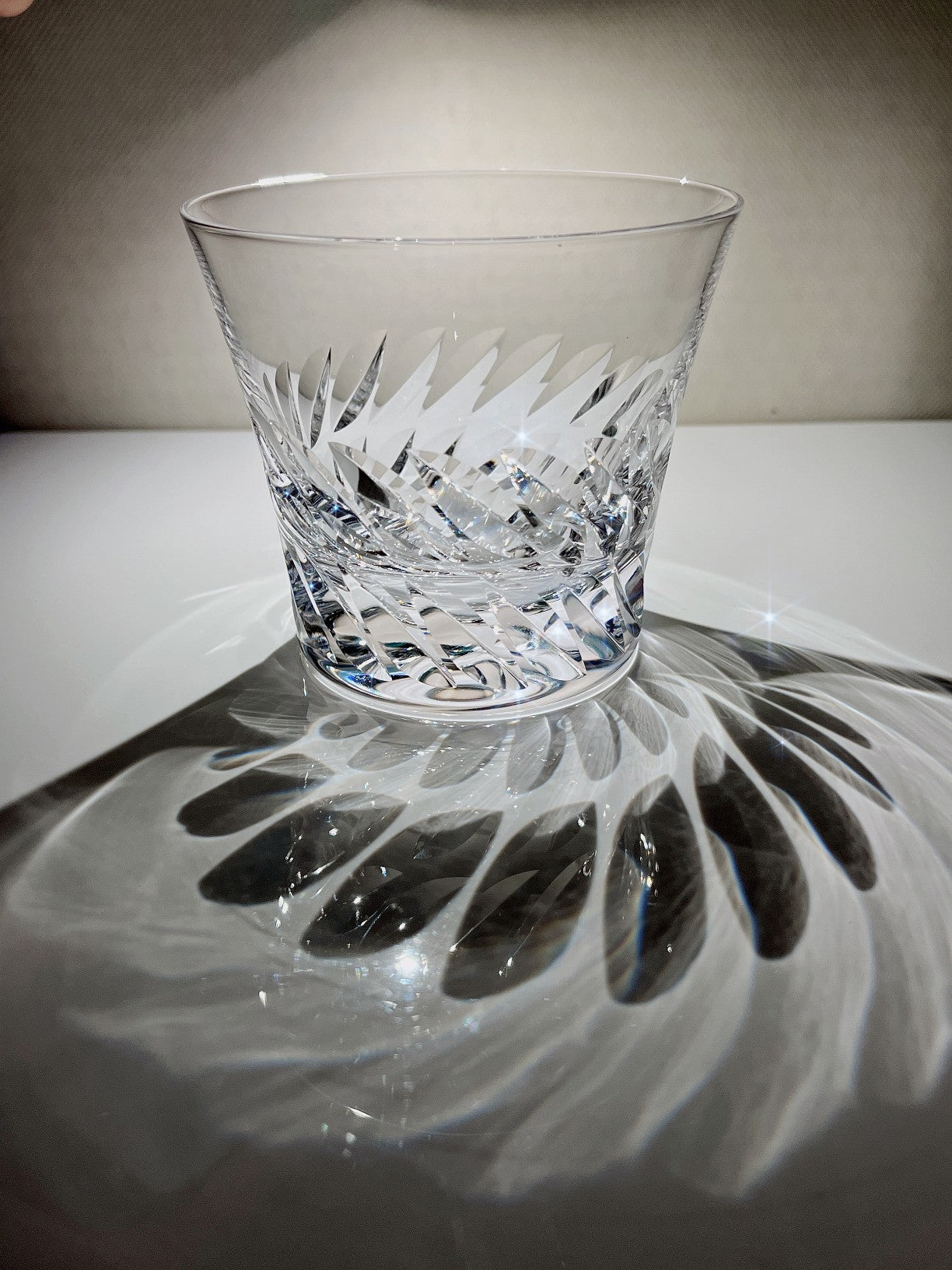 GLORIA Angel Wings Collection - Handcrafted Crystal Whiskey Glass Inspired by Baccarat's Angel Wings