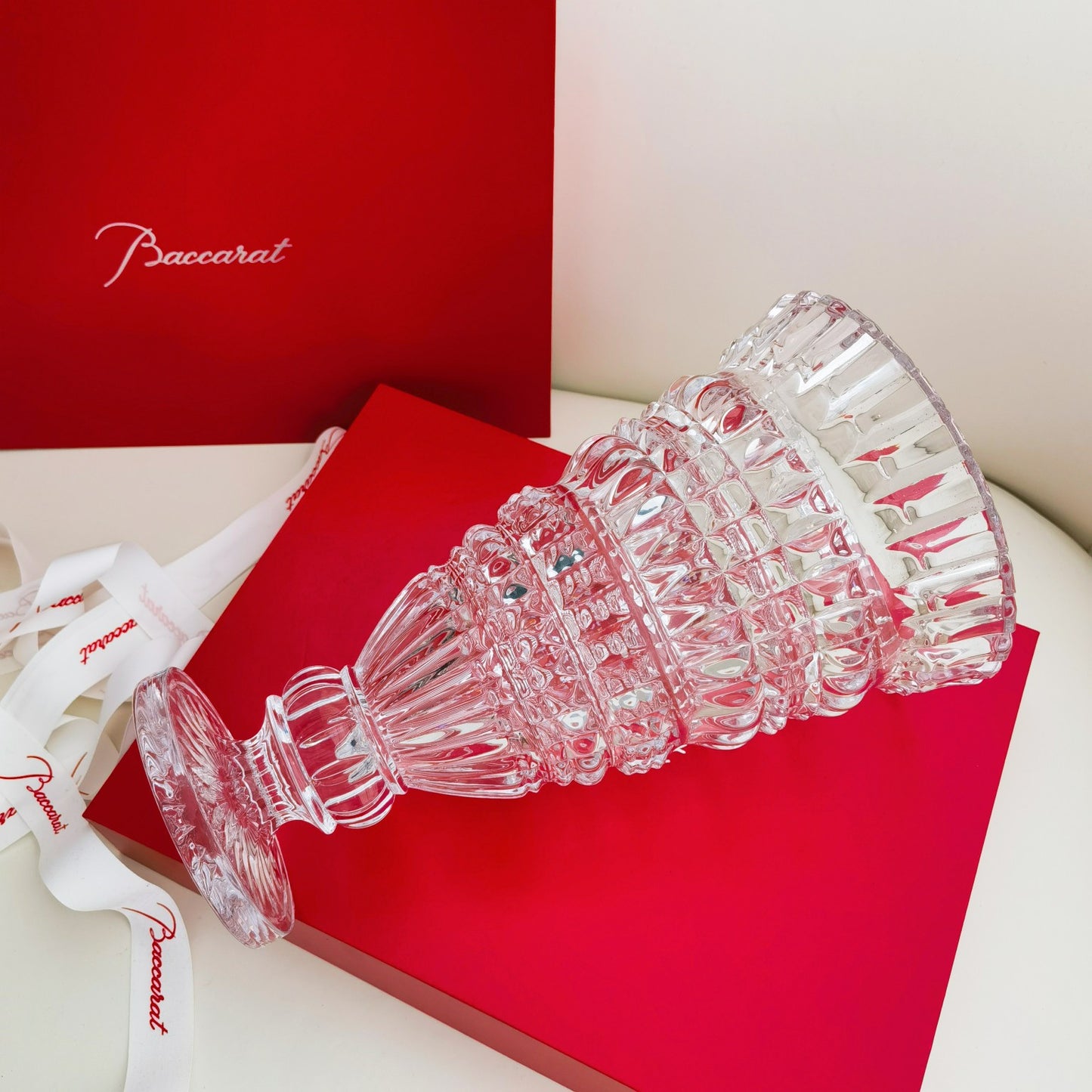 Baccarat Harcourt Collection - Handcrafted Crystal Vase with Intricate Cut Design