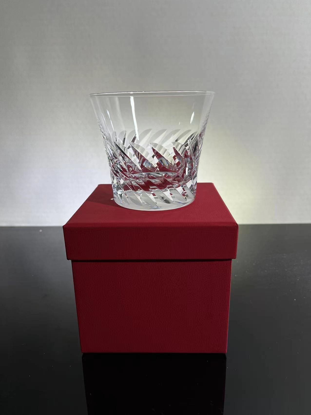 GLORIA Angel Wings Collection - Handcrafted Crystal Whiskey Glass Inspired by Baccarat's Angel Wings