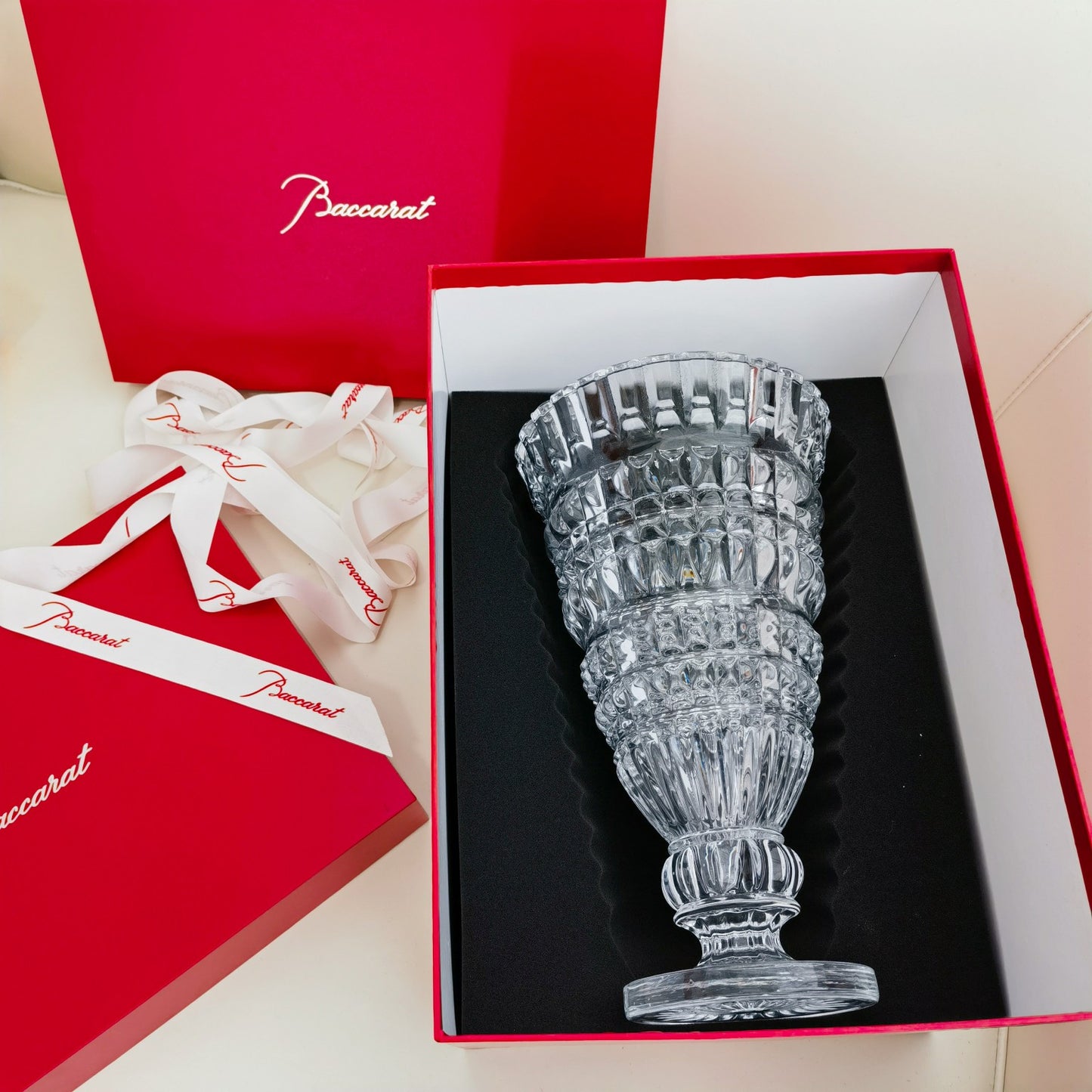 Baccarat Harcourt Collection - Handcrafted Crystal Vase with Intricate Cut Design