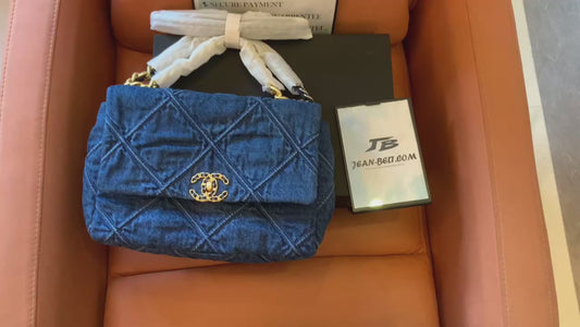 Chanel 19bag as1160 jean blue